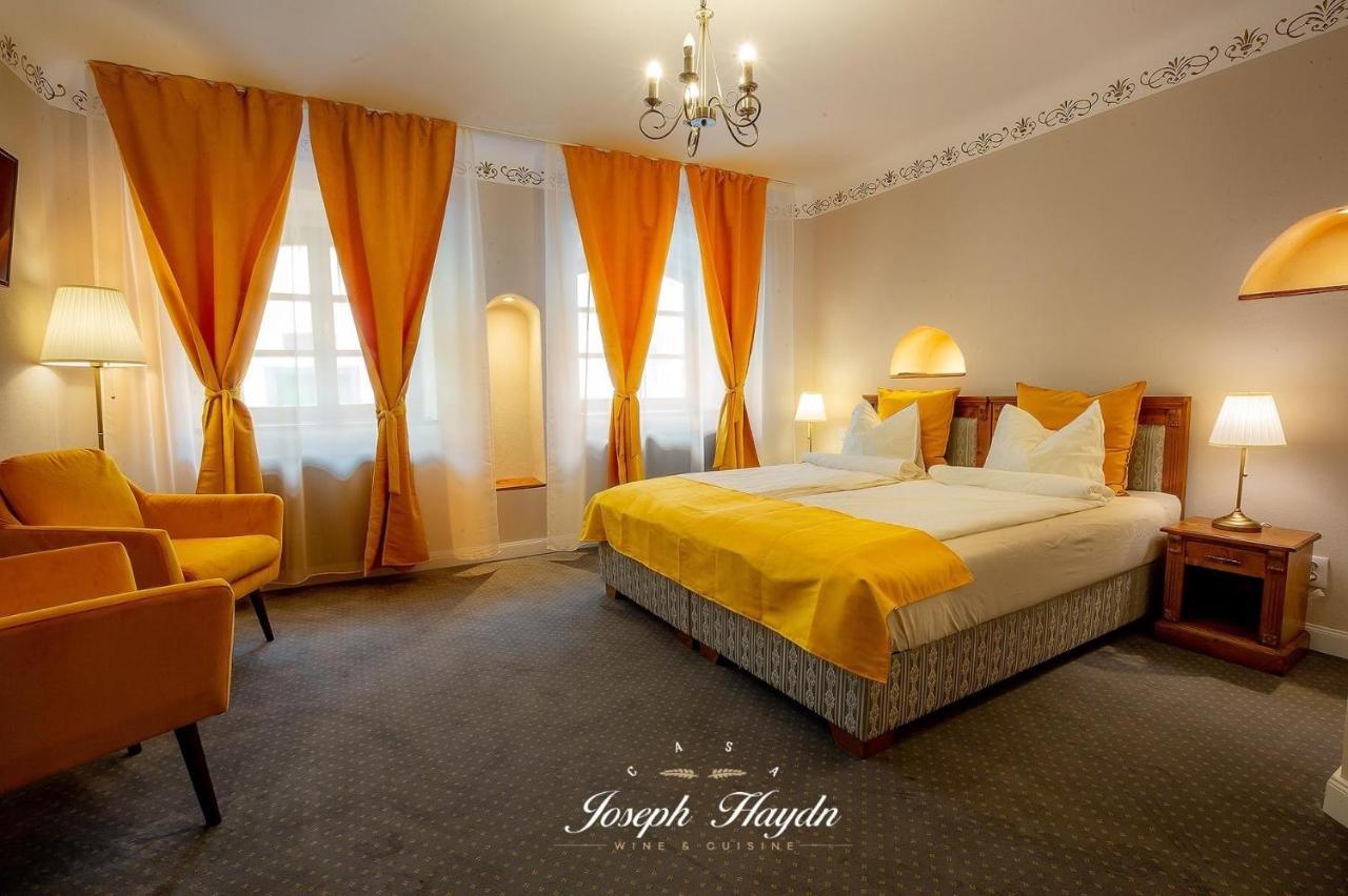 Hotel Casa Joseph Haydn à Sighişoara Extérieur photo